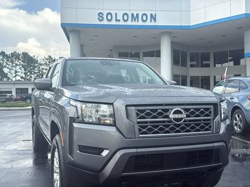 Used 2023 Nissan Frontier SV w/ Tow Package AWD/4WD image 1