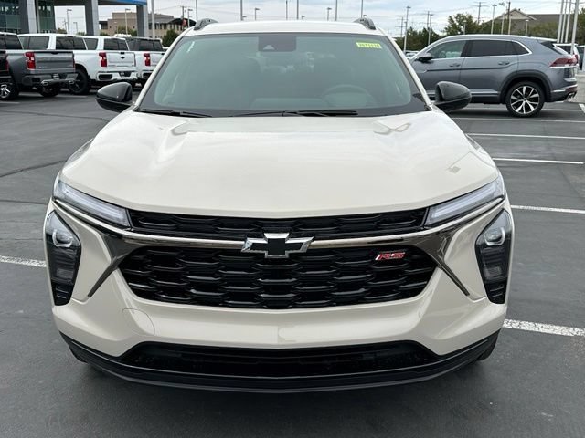 Used 2026 Chevrolet Trax RS FWD image 5