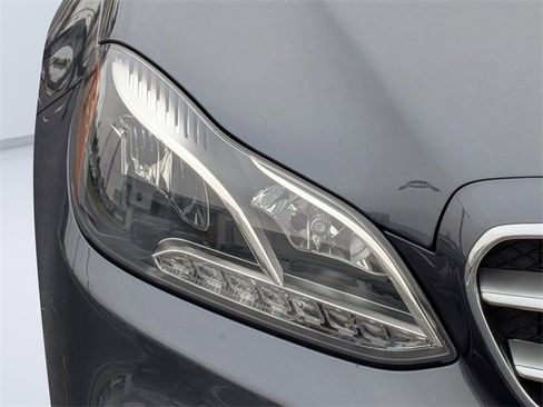 Used 2016 Mercedes-Benz E 350 Sedan w/ Premium Package image 9