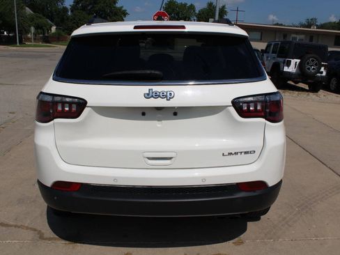 Used 2021 Jeep Compass Limited AWD/4WD image 7