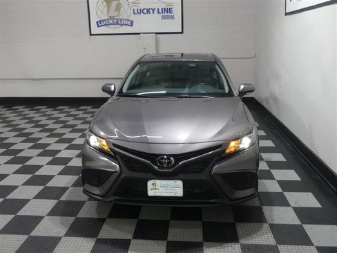 Used 2024 Toyota Camry SE w/ Cold Weather Package FWD image 3