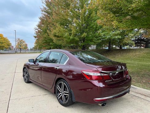 Used 2016 Honda Accord Sport image 15