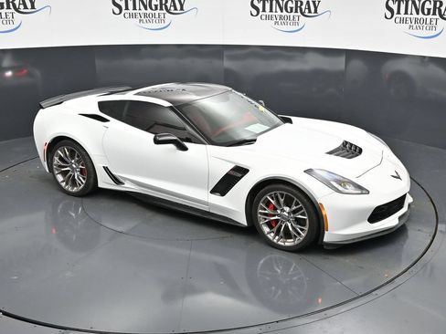 Used 2018 Chevrolet Corvette Z06 RWD image 18