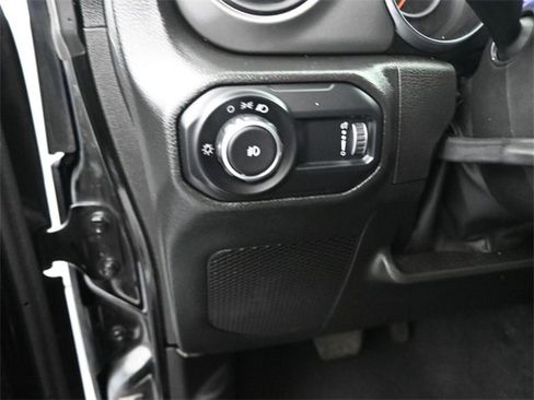 Used 2023 Jeep Wrangler Sport image 11