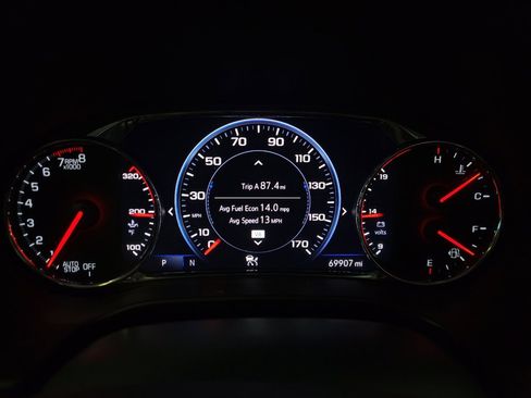 Used 2021 GMC Acadia Denali w/ Denali Technology Package FWD image 23