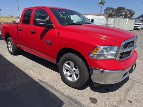 Used 2024 RAM 1500 Classic SLT AWD/4WD image 3