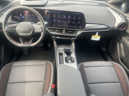 New 2025 Chevrolet Equinox EV RS w/ Convenience Package II image 6