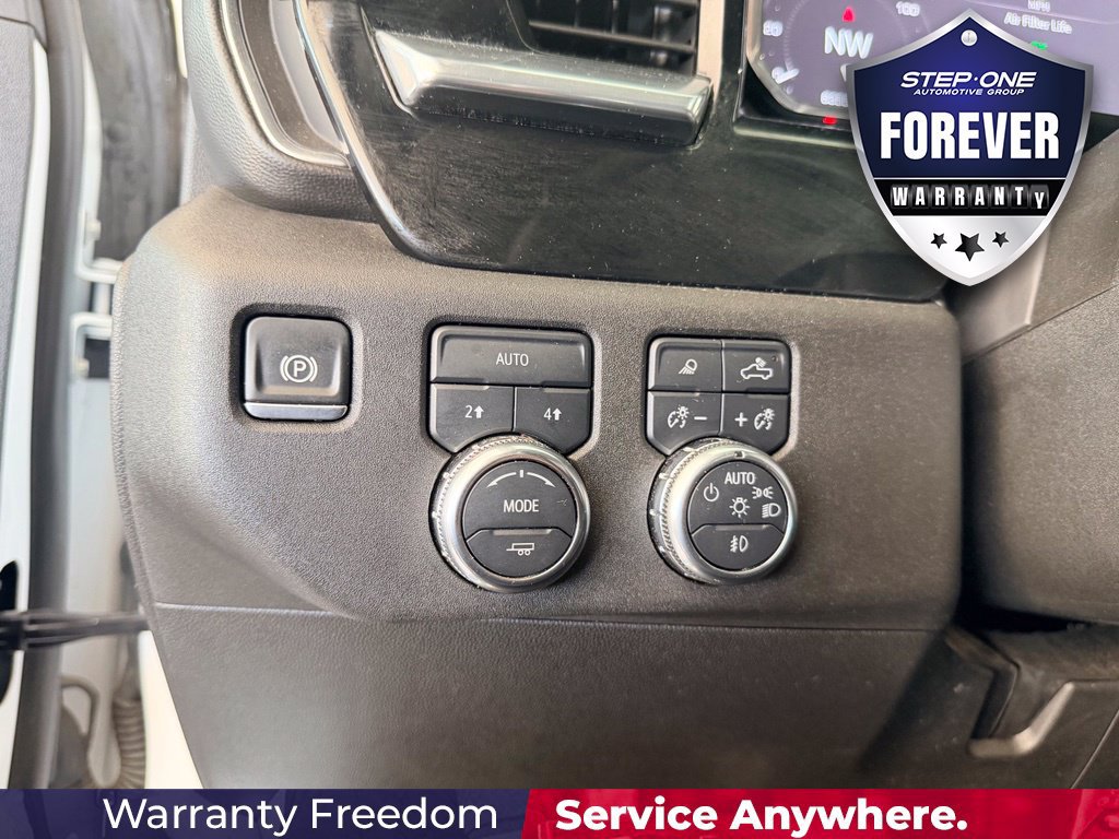 Used 2025 GMC Sierra 1500 SLT AWD/4WD image 18