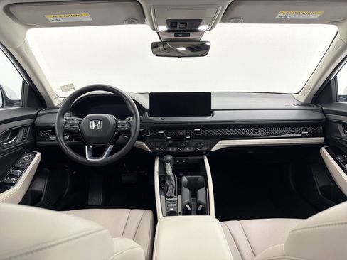 Used 2023 Honda Accord Touring image 15