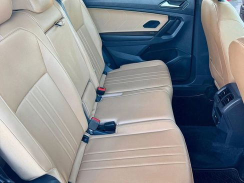 Used 2022 Volkswagen Tiguan SE image 15