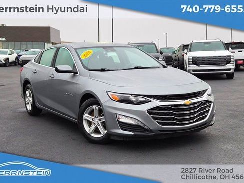 Used 2024 Chevrolet Malibu LT image 1