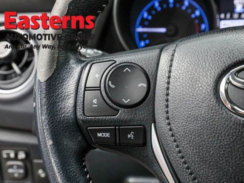 Used 2018 Toyota Corolla iM w/ Carpet Mat Package (TMS) image 15