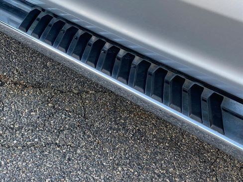 Used 2018 Ford F150 Lariat w/ Equipment Group 502A Luxury image 23