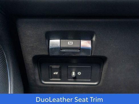 Used 2023 Land Rover Discovery Sport S image 21