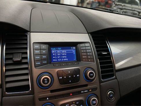 Used 2014 Ford Taurus SEL FWD image 28