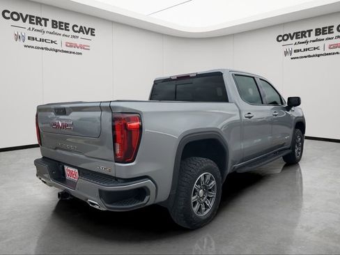 Used 2024 GMC Sierra 1500 AT4 w/ AT4 Premium Package image 9