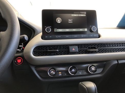 Used 2025 Honda HR-V LX image 26