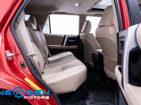 Used 2018 Toyota 4Runner SR5 Premium image 42