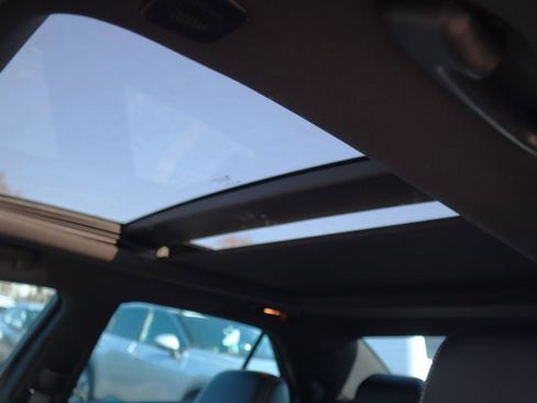 Used 2023 Chrysler 300 S image 13