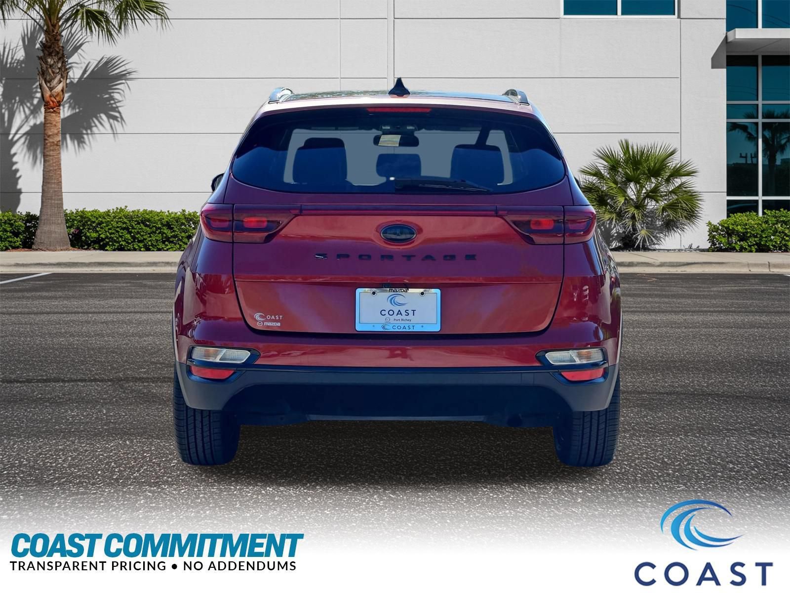 Used 2022 Kia Sportage Nightfall Edition FWD image 6
