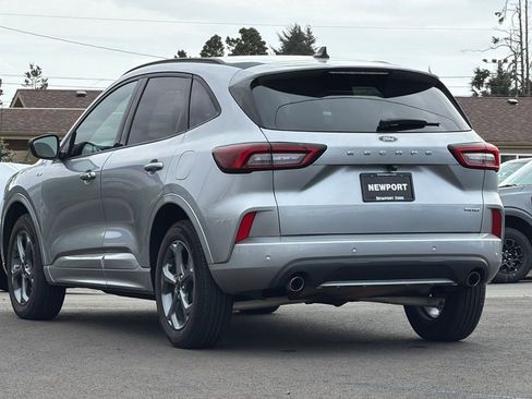 Certified 2023 Ford Escape ST-Line w/ Tech Pack #1 AWD/4WD image 5