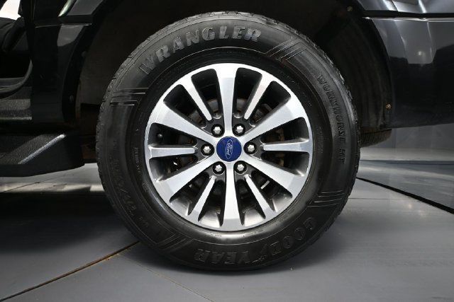 Used 2016 Ford Expedition EL XLT AWD/4WD image 9