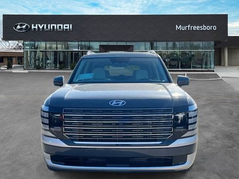 New 2026 Hyundai Palisade Calligraphy FWD image 2