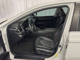 Used 2023 Toyota Camry SE FWD video 2