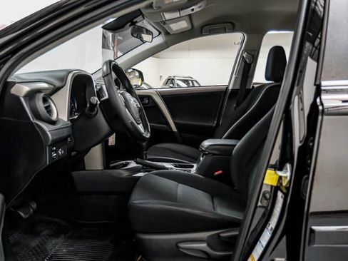 Used 2018 Toyota RAV4 LE w/ All Weather Liner Package AWD/4WD image 4