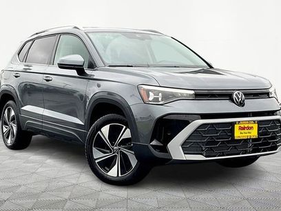 New 2025 Volkswagen Taos SE