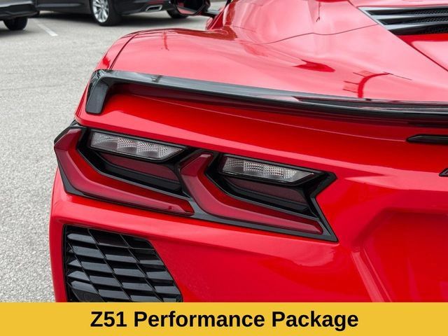 Used 2022 Chevrolet Corvette Stingray Preferred Conv w/ Z51 Performance Package RWD image 9