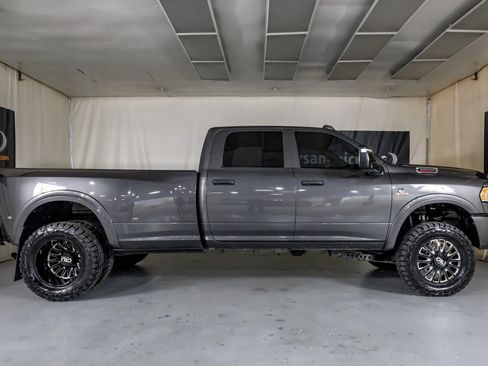 Used 2024 RAM 3500 Tradesman w/ Chrome Appearance Group image 6