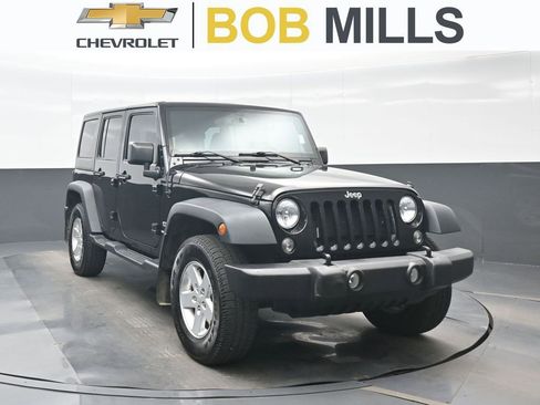 Used 2018 Jeep Wrangler Unlimited Sport S AWD/4WD image 1