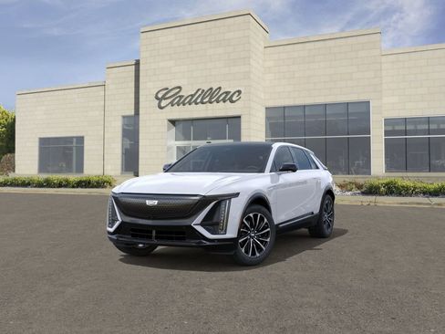 New 2026 Cadillac Lyriq Sport w/ LPO, Floor Liner Package AWD/4WD image 8