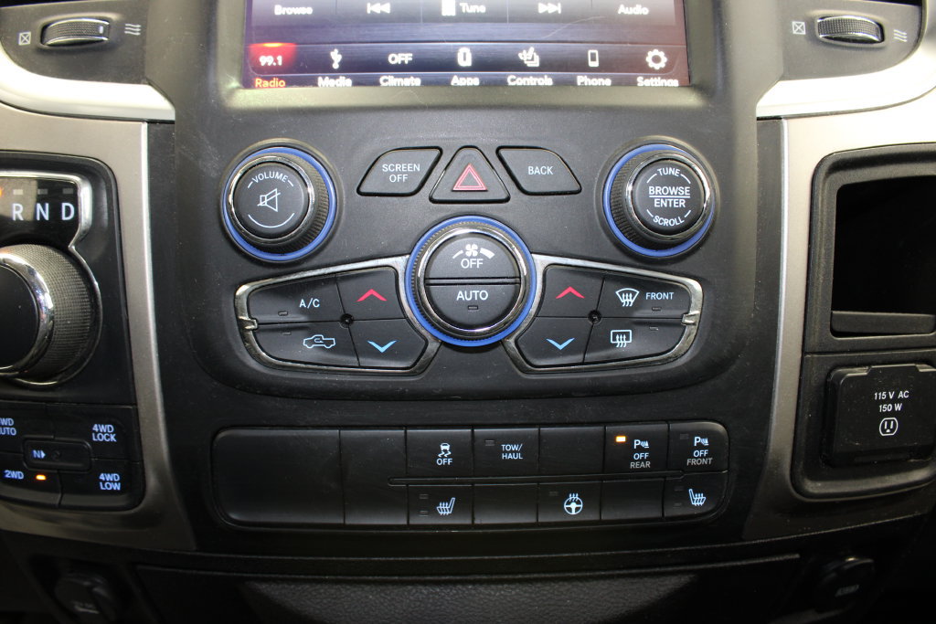 Used 2019 RAM 1500 Big Horn AWD/4WD image 12