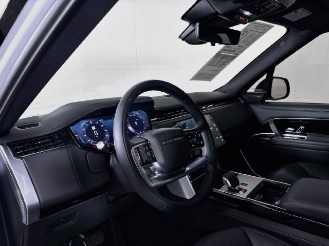 Certified 2024 Land Rover Range Rover SE AWD/4WD image 9
