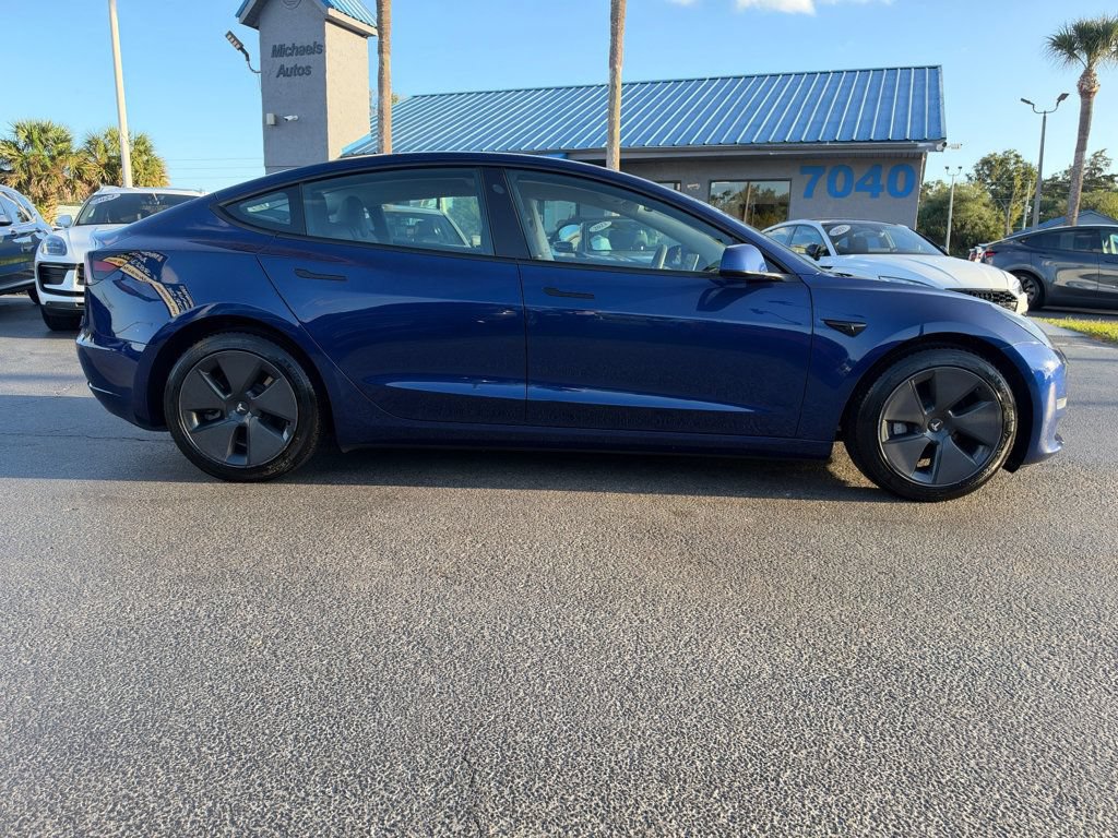 Used 2023 Tesla Model 3 Standard Range RWD image 4