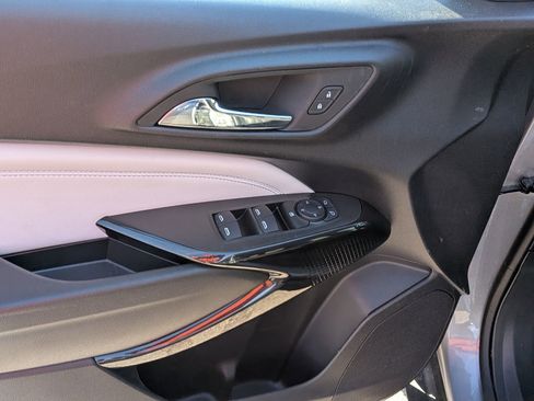 Certified 2025 Chevrolet Trax LT w/ LT Convenience Package image 15