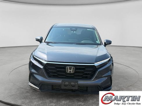 Used 2025 Honda CR-V LX image 2