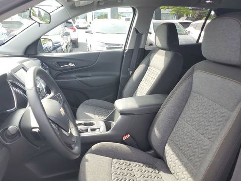 Certified 2024 Chevrolet Equinox LT FWD image 17