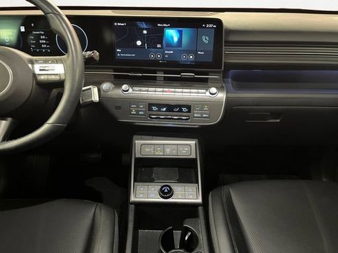 Certified 2024 Hyundai Kona Limited AWD/4WD image 11