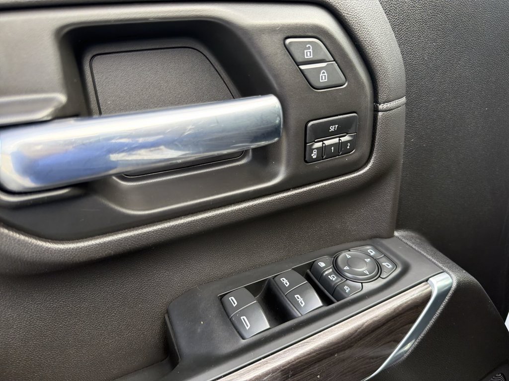 Certified 2022 Chevrolet Silverado 2500 LTZ w/ LTZ Plus Package AWD/4WD image 23