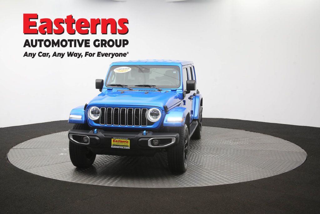 Used 2024 Jeep Wrangler Unlimited Sahara w/ Technology Group AWD/4WD image 57
