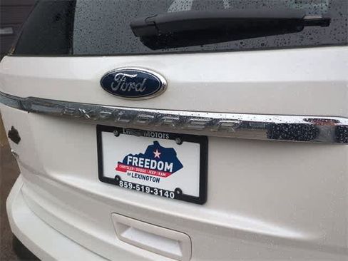 Used 2014 Ford Explorer XLT w/ Equipment Group 202A image 13