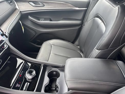 New 2026 Jeep Grand Cherokee L Limited AWD/4WD image 26