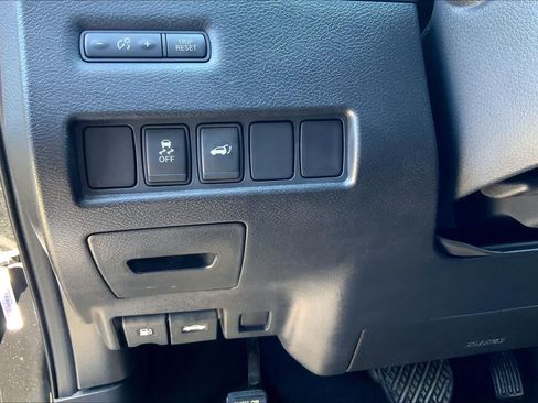 Used 2016 Nissan Murano SL w/ SL Technology Package FWD image 32