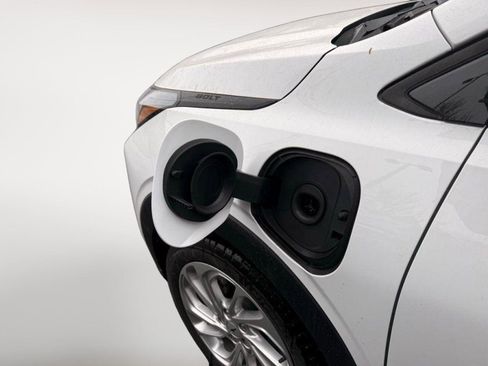 New 2027 Chevrolet Bolt LT w/ Comfort Package FWD image 3