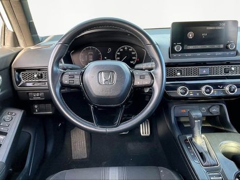 Used 2024 Honda Civic Sport image 8