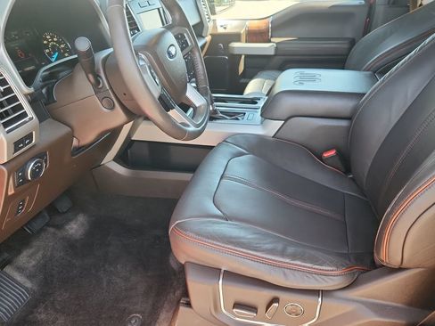 Used 2015 Ford F150 King Ranch w/ Equipment Group 601A Luxury AWD/4WD image 7