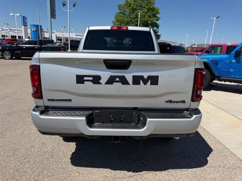 New 2026 RAM 2500 Big Horn AWD/4WD image 5